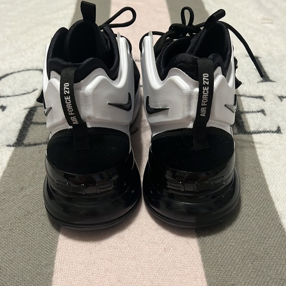 Men’s Nike Air Force 270 - Picture 2 of 4